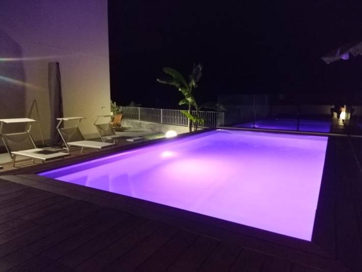 Ferienwohnung für 6 Personen, mit Garten und Pool in Cipressa