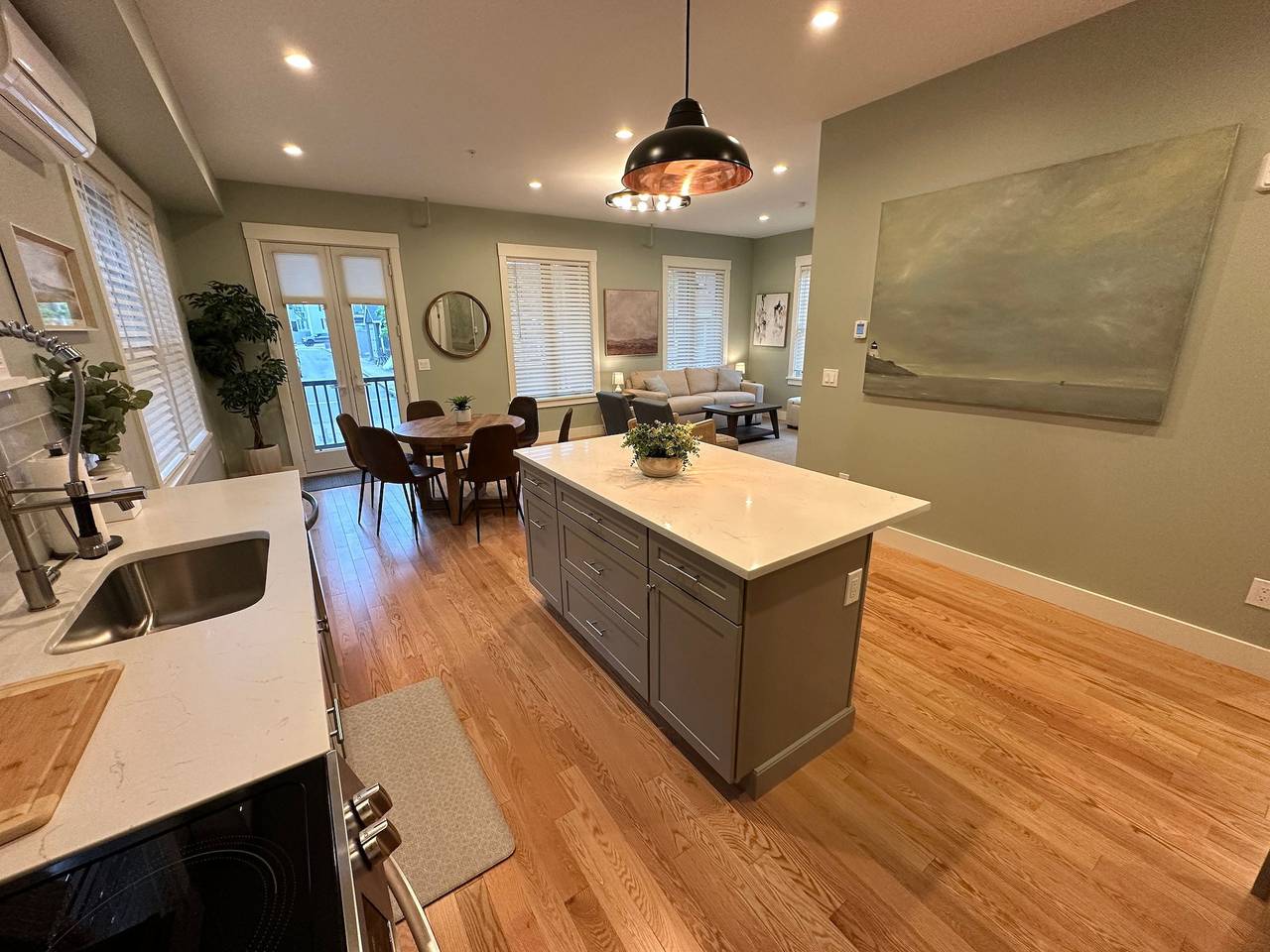 Brand New Construction! 3 Unit/5 Bed Property in Newport, Newport County