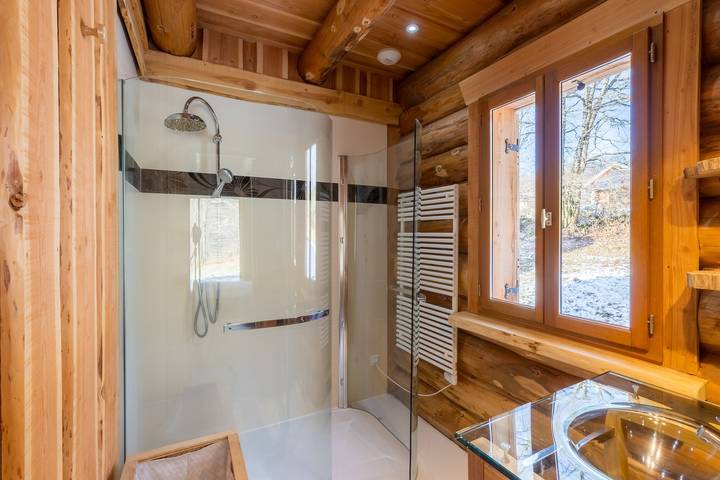 Ferienhaus für 6 Personen mit Terrasse in Saint-Martin-du-Puy, Naturpark Morvan