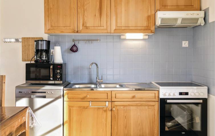 Retraite au bord de la mer - TV, Parking, Lave-vaisselle, Jardin et Internet - 2.5km in Hauteville-sur-Mer, Région de Coutances