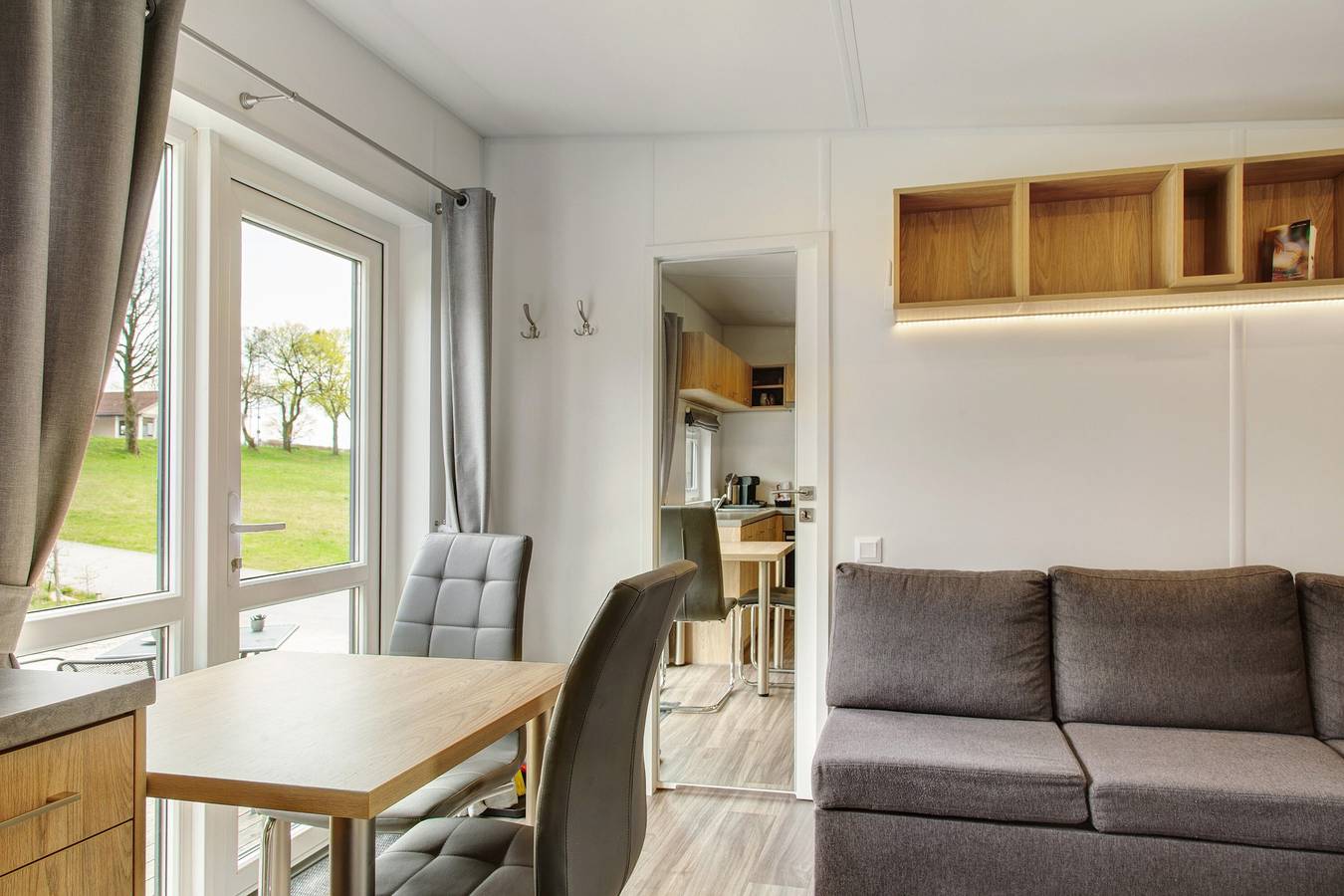 Tiny Home 'Haus Heike' met bergzicht, wifi en airconditioning, foto 11