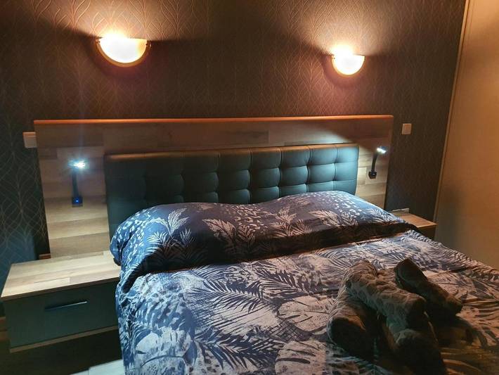 Hôtel pour 2 personnes, avec jardin et terrasse, animaux acceptés à Gueugnon - 3