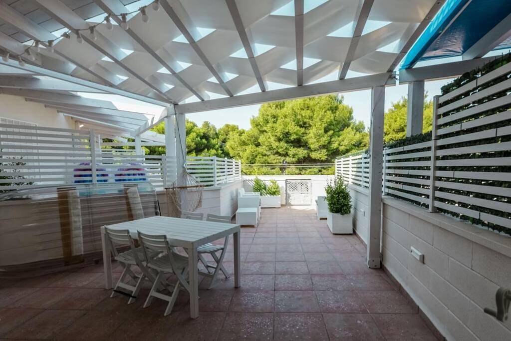 "Luminaria" casa nuova in Salento fronte mare!!! in Spiaggia di Sant'Isidoro, Sant'Isidoro