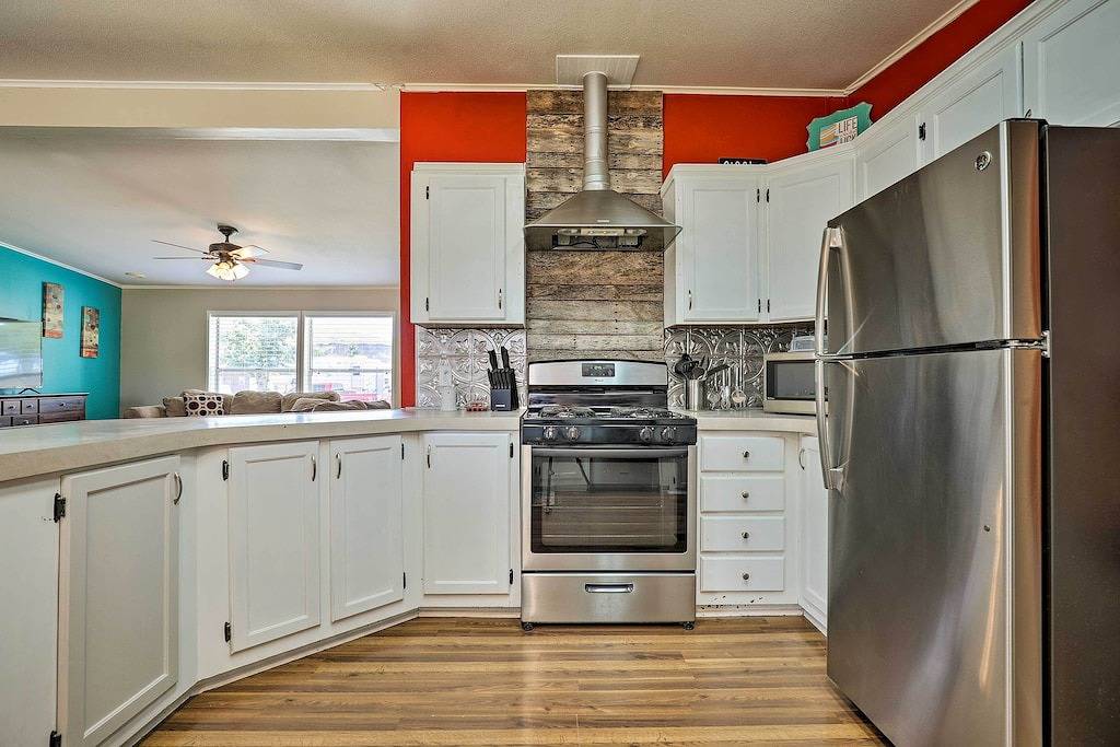 Neu! La Verkin Home mit Hof, überdachter Terrasse und Grill in La Verkin, Zion Nationalpark