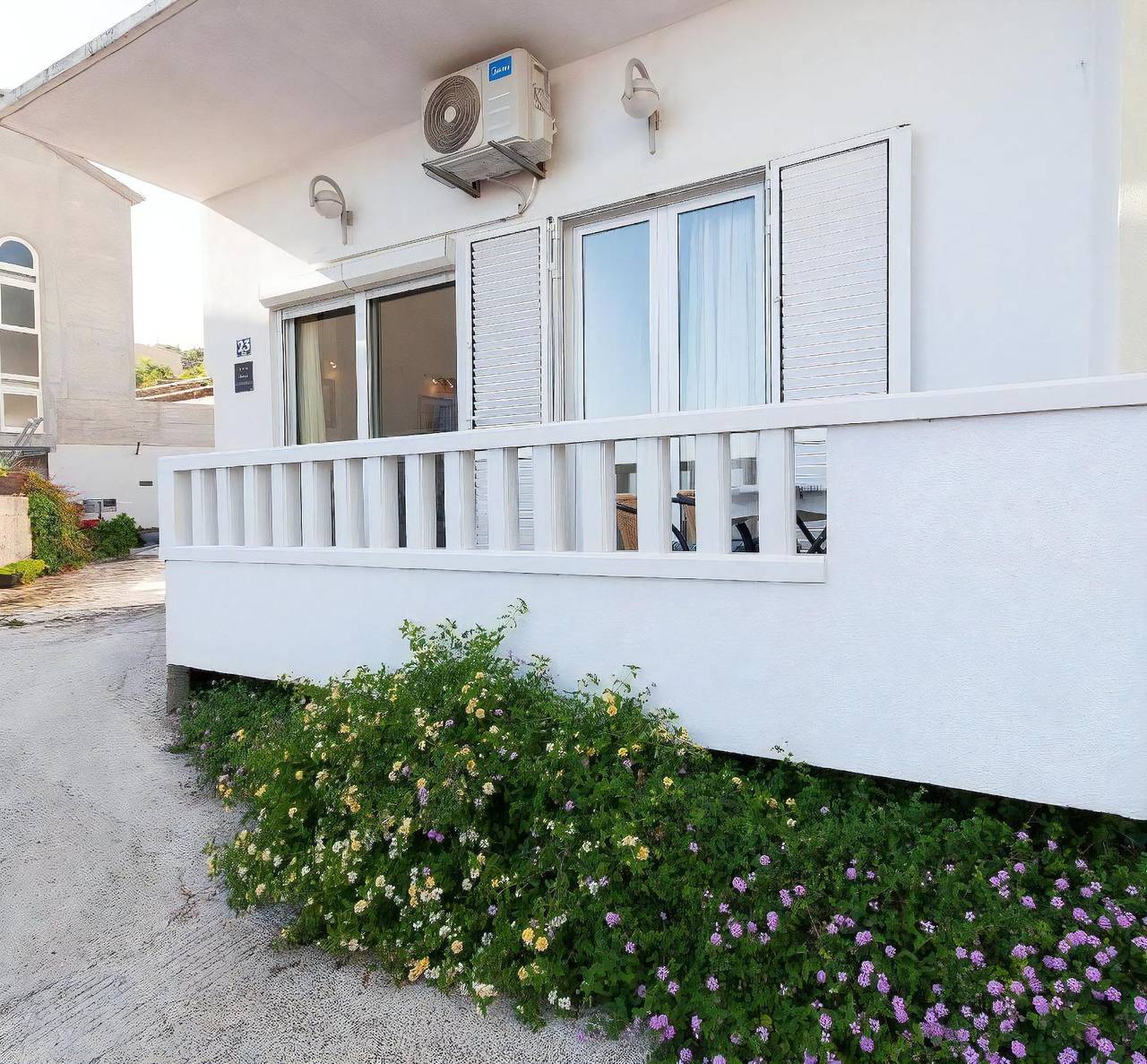 House Fjaka in Stanici, Omis-Riviera