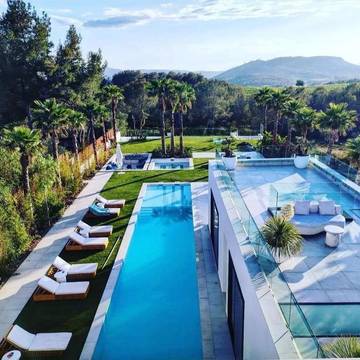 Villa for 14 People in Sitges, Costa del Garraf, Photo 4