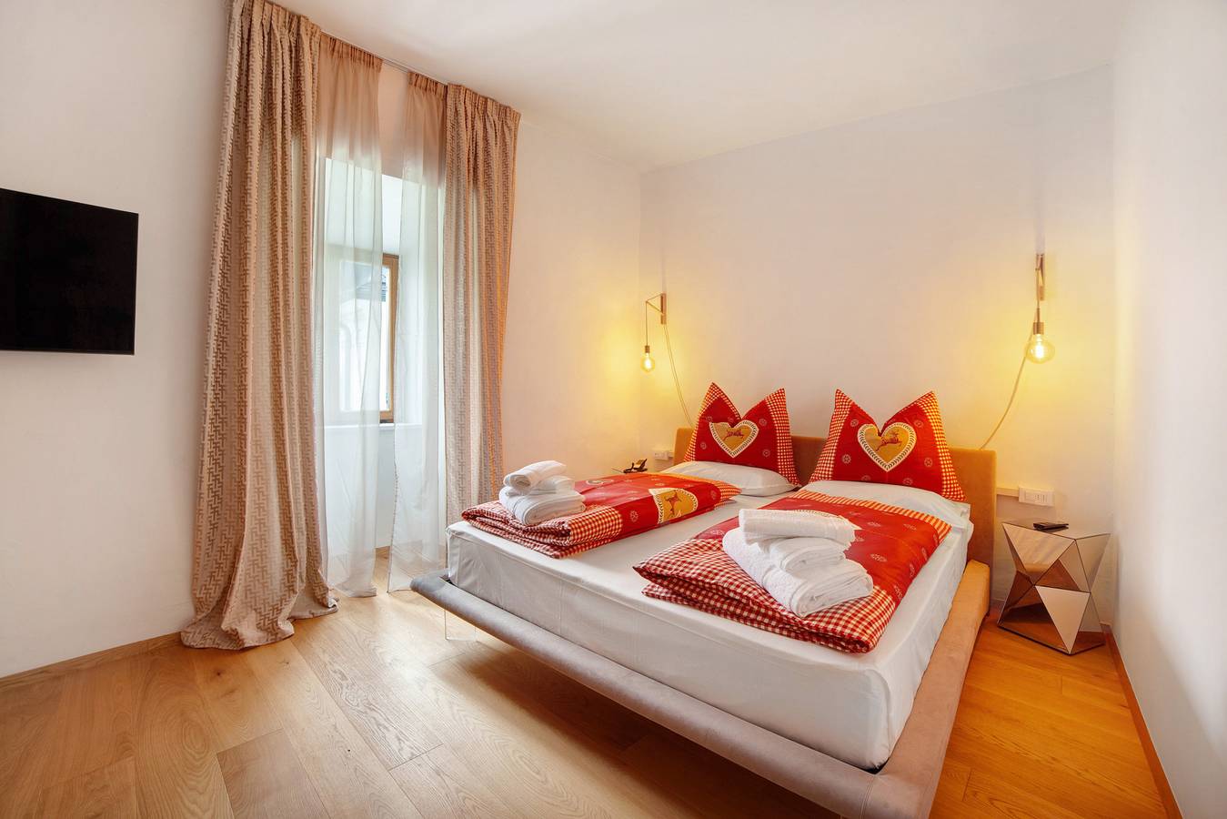 Room 'Junior Suite 2' with Mountain View and Wi-Fi in Merano, Texel Group