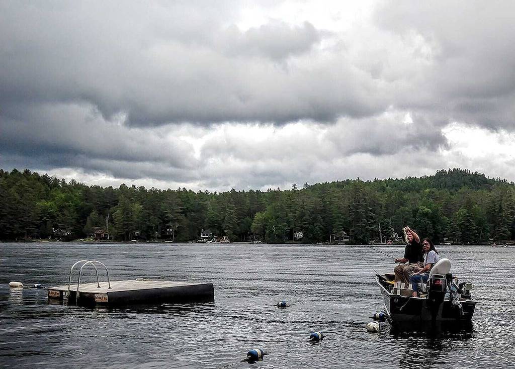 # 4 Loon Lookout @ Birchwood Cottages am Loon Lake. Familienfreundliche Waterfront in Adirondack Mountains