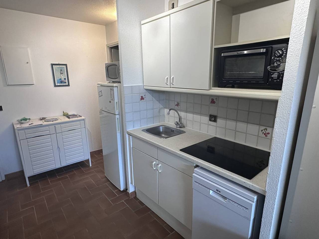 Appartement entier, Confortable T2 Bis aux Issambres avec terrasse et accès piscine et tennis in Roquebrune-sur-Argens, Côte méditerranéenne (France)