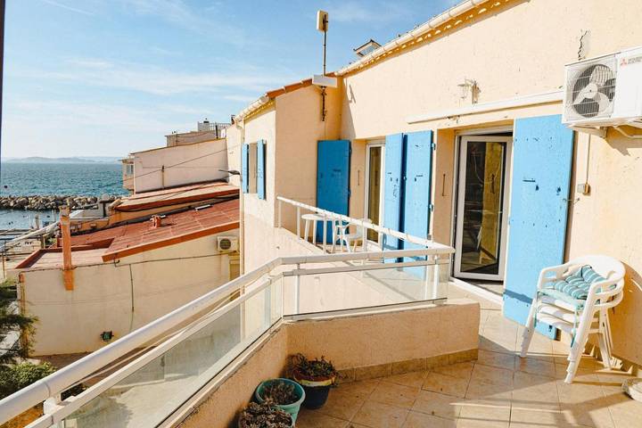 Location de vacances pour 8 personnes, avec terrasse ainsi que piscine et vue, animaux acceptés dans Les Goudes - 4