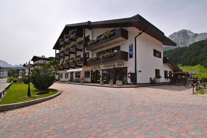 Hôtel pour 2 personnes, avec terrasse et jardin dans Padola