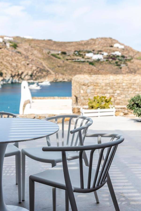 Suite with Private Pool in Platis Gialos, Mykonos
