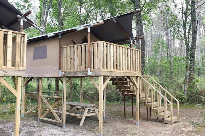 Cabane en bois pour 2 personnes, avec Terrasse