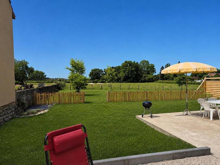 Location de vacances pour 6 personnes, avec terrasse à Palinges