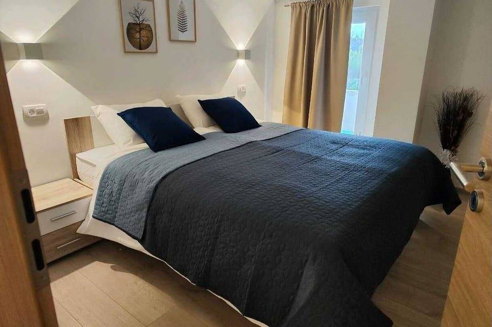 Ganze Wohnung, 10 minutes from the sea, a newly renovated appartment for 6 person\n in Vinez, Ostküste Istrien