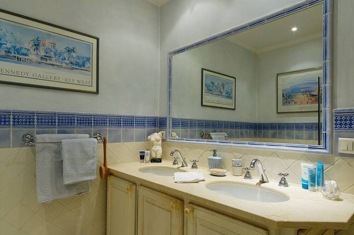 Villa pour 2 personnes, avec jardin et piscine à Saint-Paul-de-Vence - 4