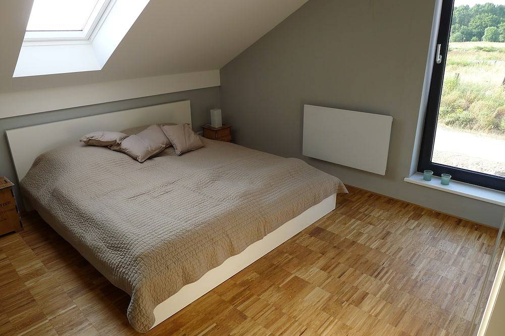 Großes Ferienhaus mit eigenem Strand, Kamin, Sauna, direkt am See, Nähe Leipzig in Löbnitz, Nordsachsen