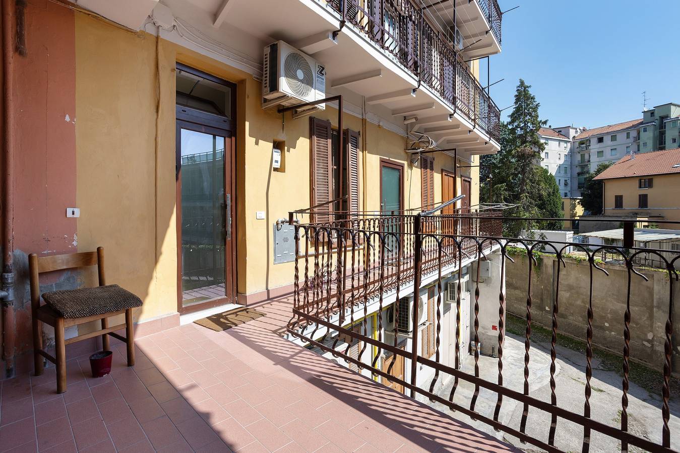Geheel appartement, Appartement 'Crescenzago' met Wi-Fi en Airconditioning in Milaan, Provincie Milaan