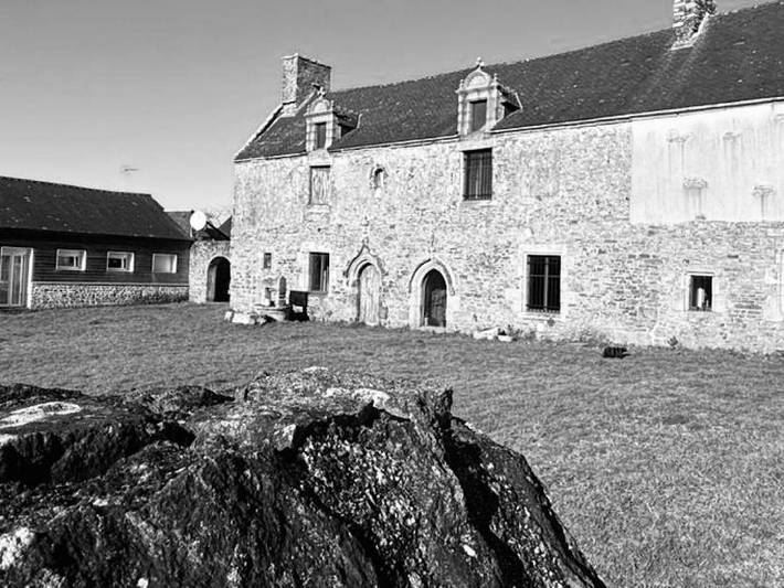 Gîte pour 2 personnes, avec jardin et vue à Rédené