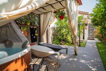 Agriturismo per 4 Persone in Fiumefreddo di Sicilia, Catania e dintorni, Foto 1