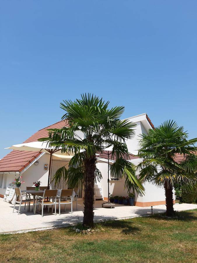 Three-Bedroom House in Daumazan-sur-Arize, Ariège