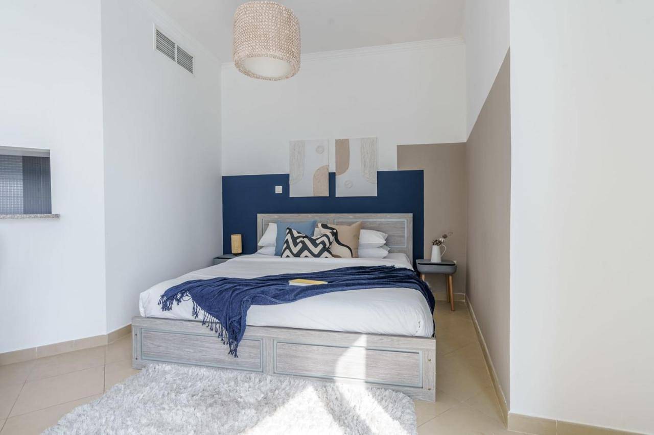Entire apartment, Guestready - Amazing studio with a nice Lake View in Dubai, Emirate of Dubai