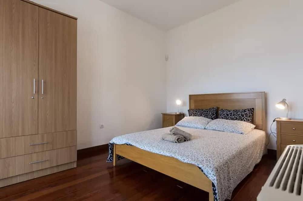 Ganze Wohnung, Dobrota, View, Pool, Luxury, Sea in Kotor, Boka Kotorska