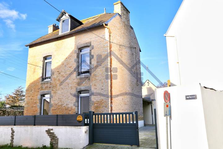 Gîte pour 5 personnes, avec terrasse
