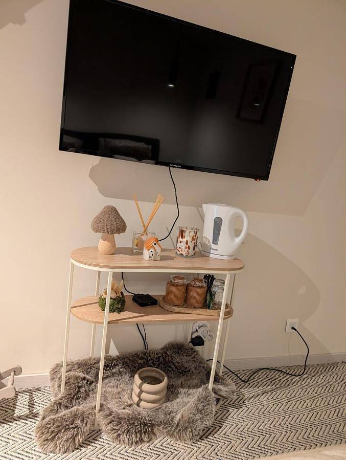 Location de vacances pour 2 personnes, avec piscine ainsi que jardin et vue dans La Devise - 3