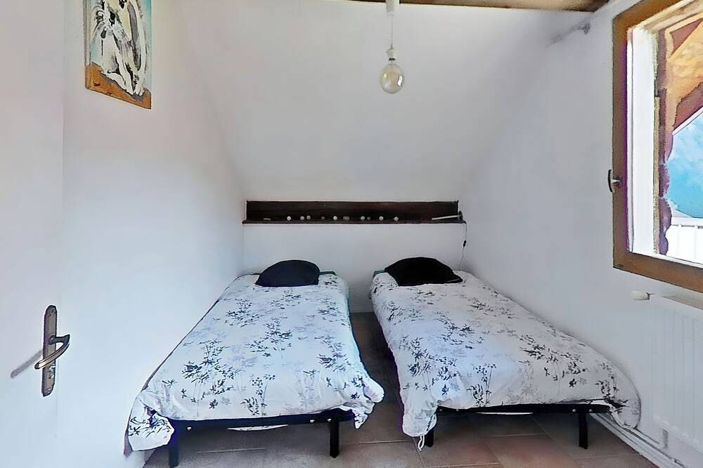 Casa 2040 Family-Friendly Chalet Saint-Véran in Saint-Véran, Queyras