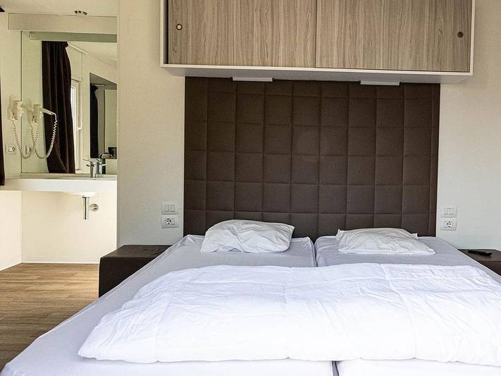 Wohnwagen für 2 Personen in Arles - 4