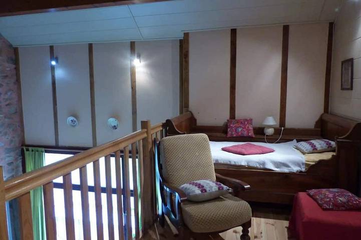 Gîte pour 7 personnes, avec jardin à Barrais-Bussolles - 2