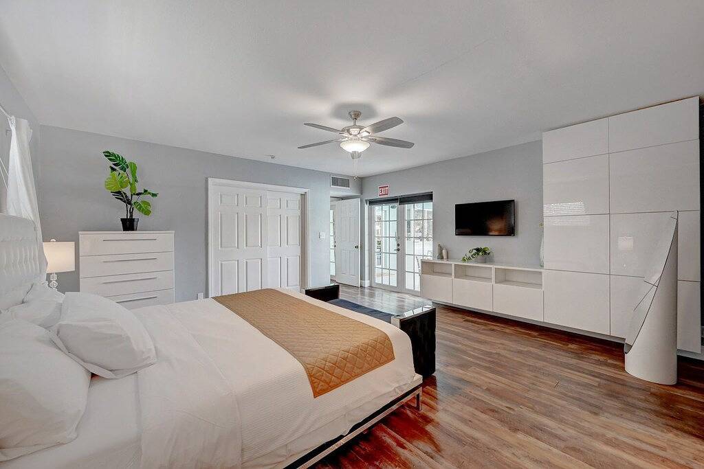 Wonderful 4Br & 3Ba Villa Heated Pool near Beach in Hollywood (Florida), Broward County