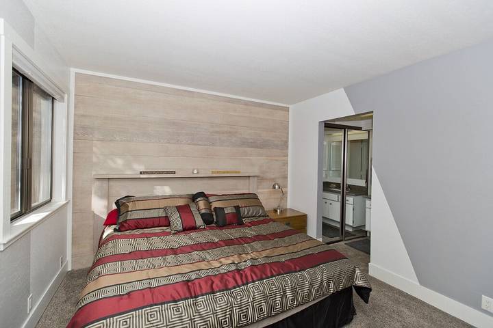 Vacation rental for 5 people, with terrace and pool as well as hot tub in Sun Valley ID