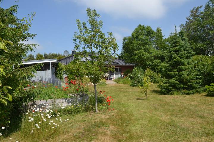 Ferienhaus für 4 Personen, mit Terrasse und Garten sowie Ausblick in Tating - 2