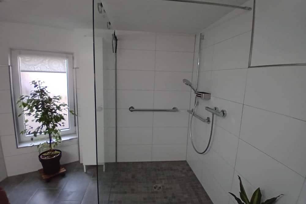 Ganze Wohnung, Gemütliches Appartment in einem alten Bauernhaus in Zülpich, Rureifel (Nordrhein-westfalen)