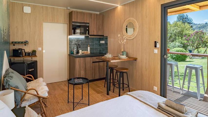 Gîte pour 2 personnes, avec piscine et jardin à Les Ollières-sur-Eyrieux - 4