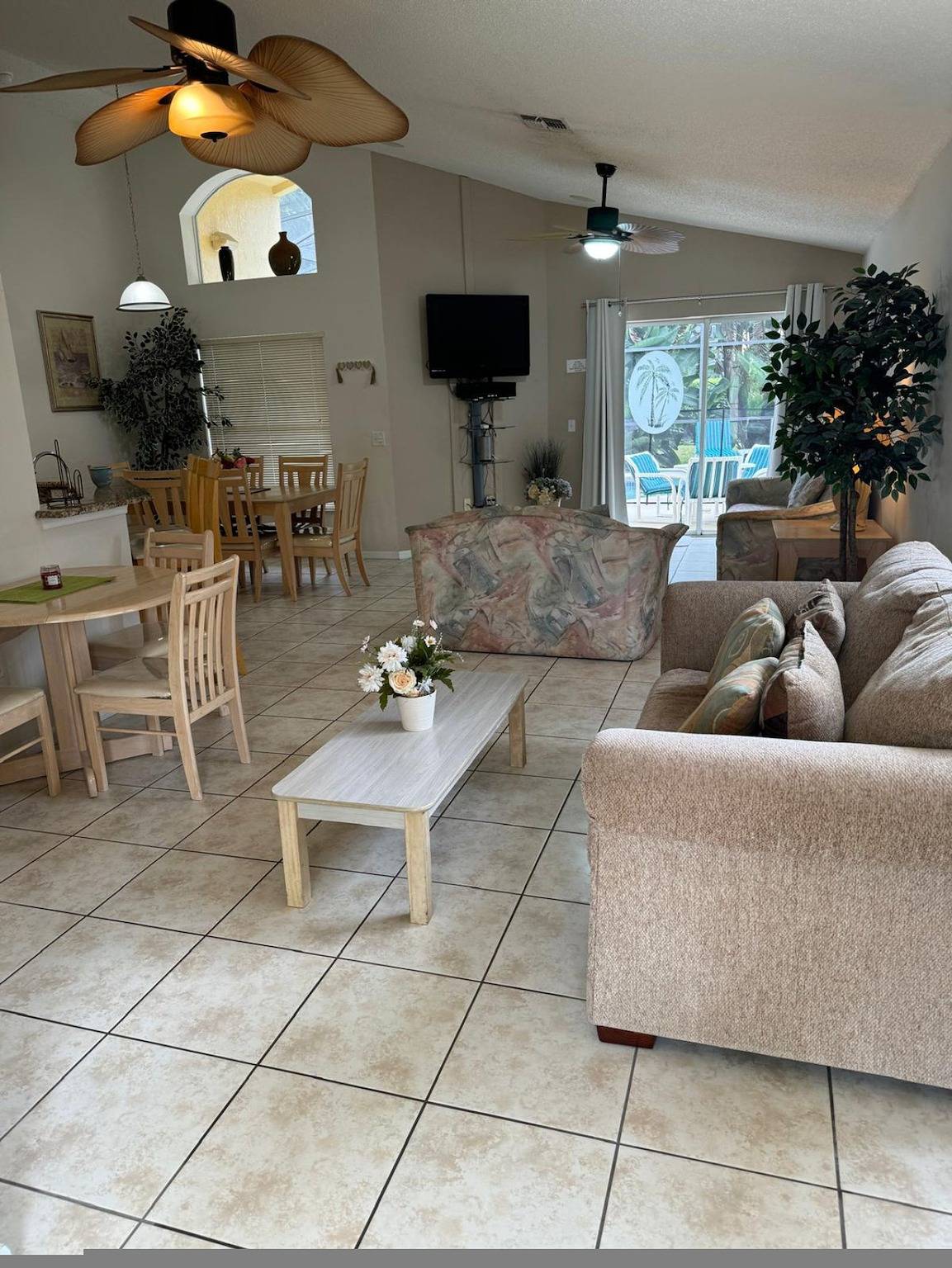 Luxury 4-Bedroom Villa with Private Pool in Southern Dunes – Golfside Paradise! ⛳☀️ in Haines City, Central Florida