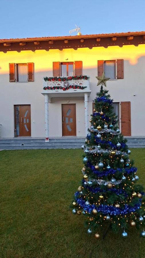 Location de vacances pour 8 personnes, avec vue et jardin à Govone - 4