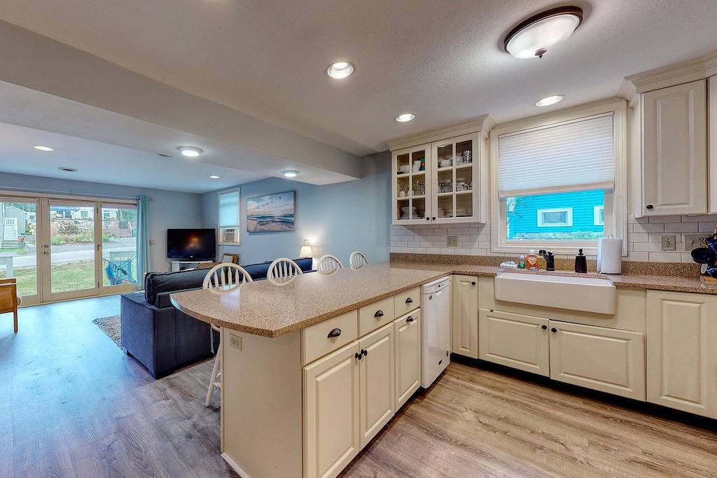 Ganze Wohnung, Cozy Beach Condo: Easy Walk to the Best Part of the Beach & Top Restaurants in Cape Neddick, York County