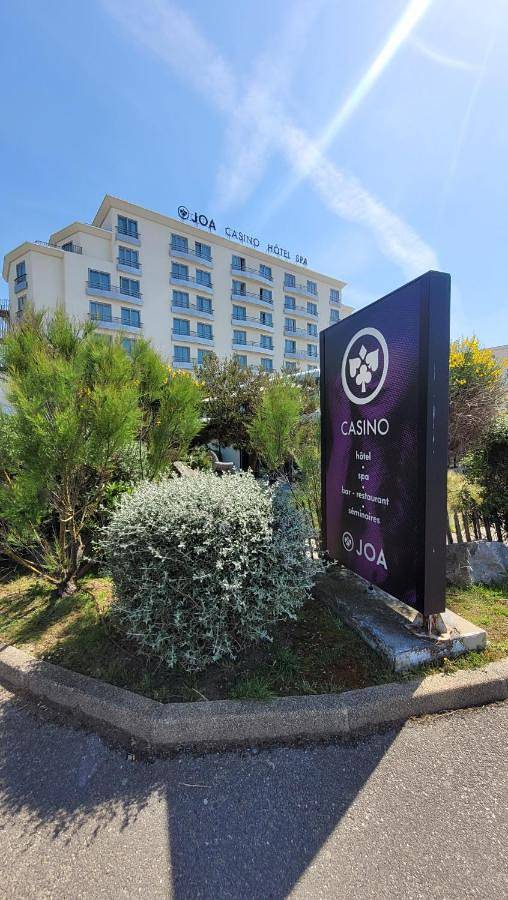 Hôtel pour 3 personnes, avec vue et terrasse, animaux acceptés dans Plage des Rochelets - 2