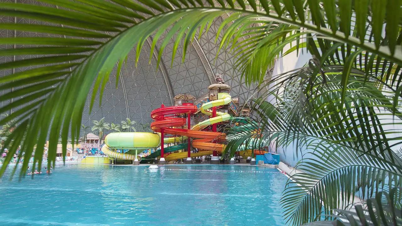 Mobilheim für 4 Personen (35 m²) in Tropical Islands (Wasserburg), Halbe