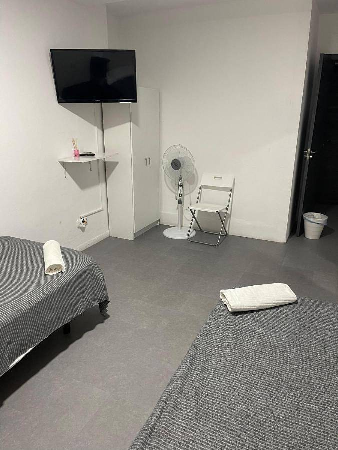 Single Room with Private Bathroom in San Pedro Alcantara, Marbella