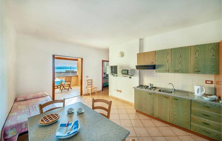 Gîte pour 4 personnes à Isola Rossa - 3