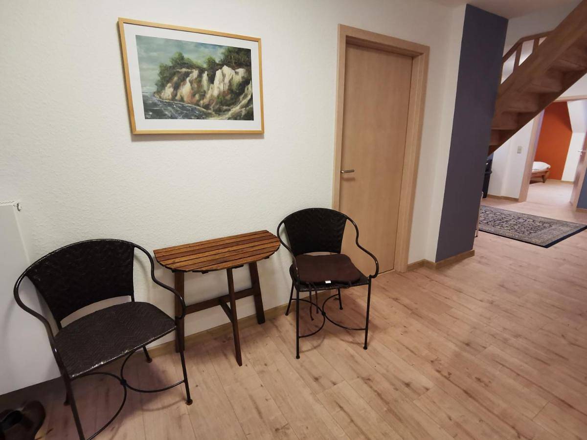 Ganze Wohnung, Apartment with Terrace in Luckow, Vorpommern Greifswald