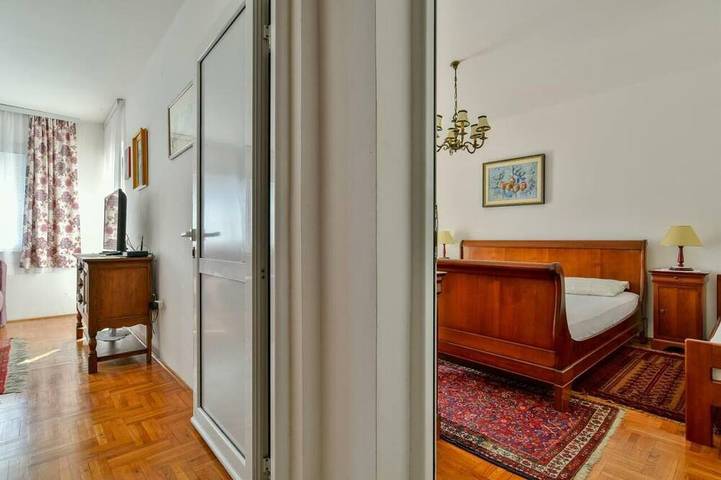 Ganze Wohnung, Apartment RuzicaCharmante 1-Zimmer-Wohnung mit Blick auf Sveti Stefan in Sveti Stefan, Opština Budva