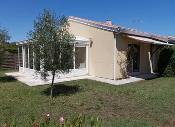 Gîte pour 6 personnes, avec jardin et terrasse à Le Pian-Médoc