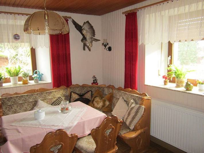 Ferienwohnung mit 1 Schlafzimmer in Steffeln, Vulkaneifel