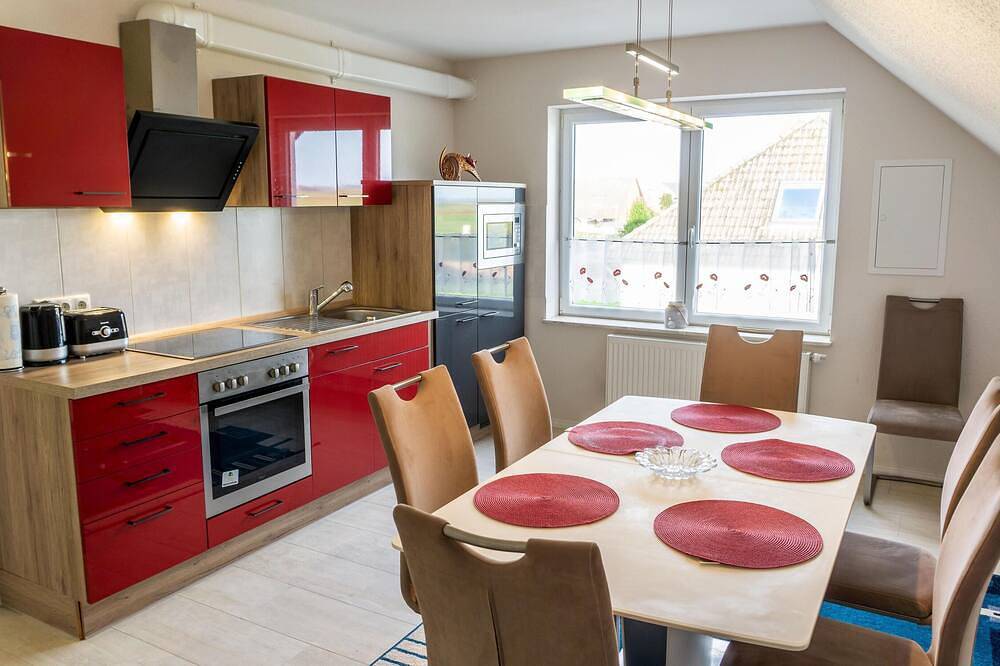 Ganze Wohnung, Komfortablee Ferienwohnung für 6 in Garding bei St. Peter-Ording in Garding, Eiderstedt