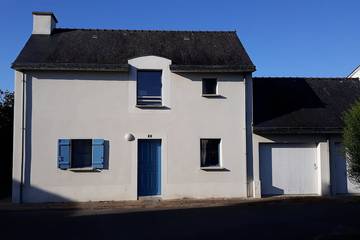Gîte pour 4 personnes, avec jardin et terrasse à Clohars-Fouesnant